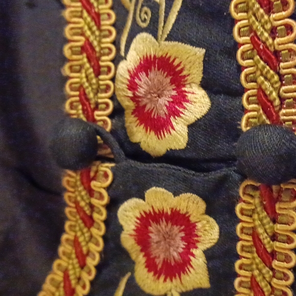 Vintage ANYA. Black Matador Style Silk Embroidered Blazer. Size 6 - Picture 13 of 14